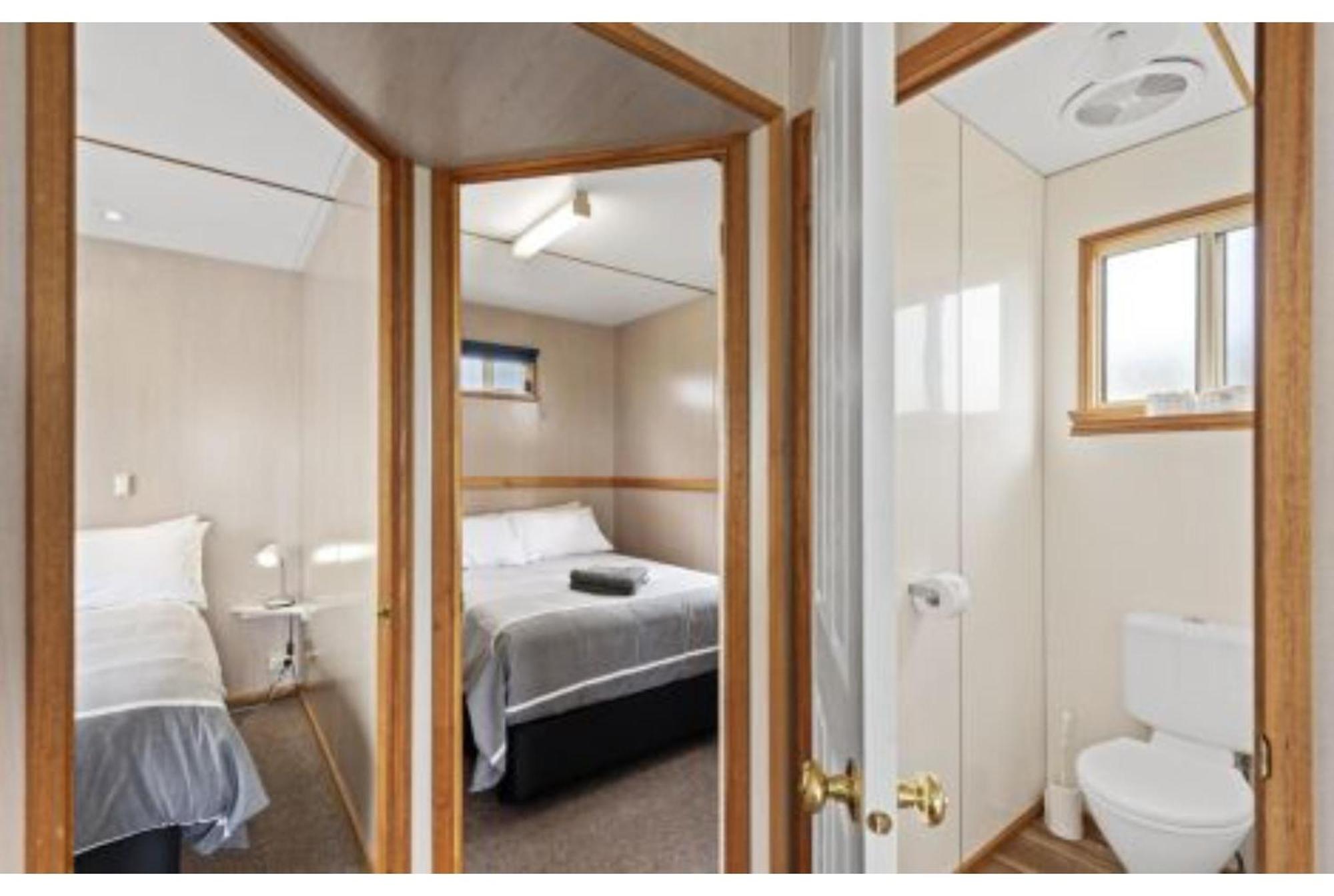 Discovery Parks - Devonport Room photo
